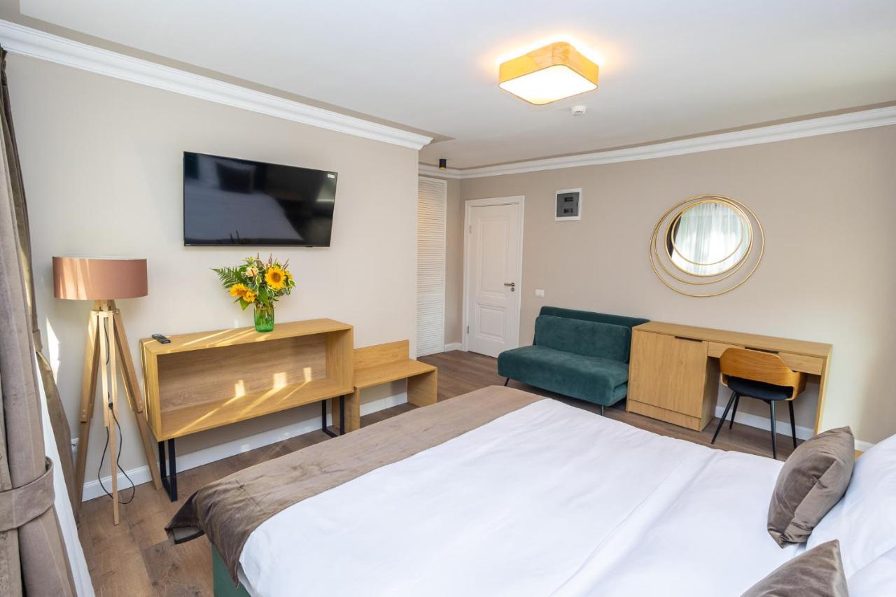 B59 Boutique Hotel Кымпулунг-Молдовенеск Экстерьер фото